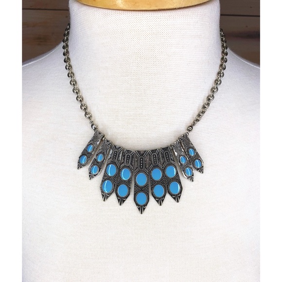 Sliver and Blue Necklace Western Costume Jewelry - Picture 1 of 4